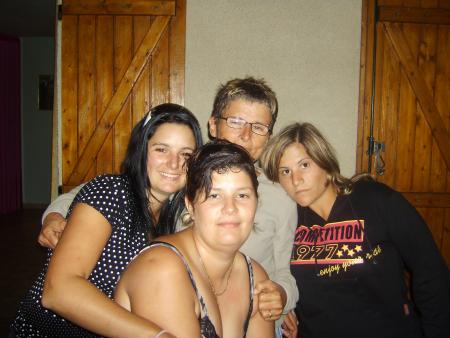 mes soeurs ma mere et moi